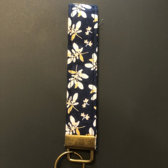 Keychain - Picture 3 of 12